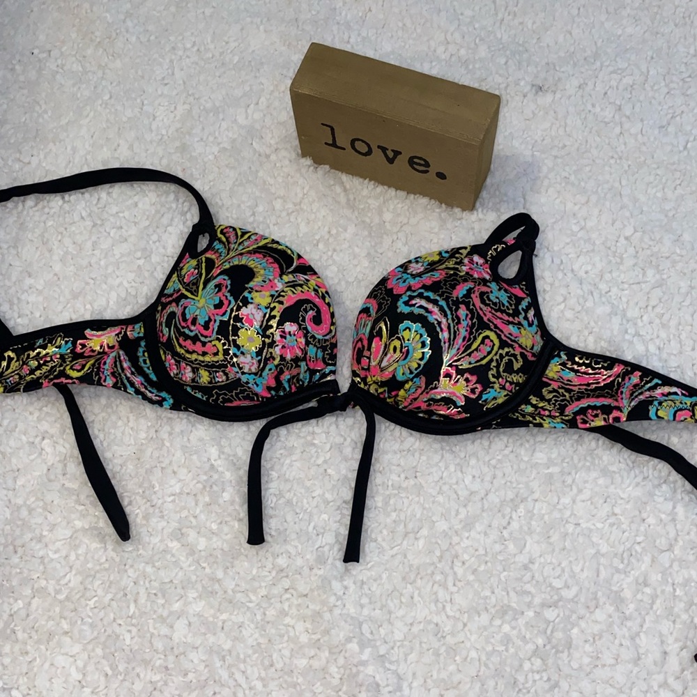 Victoria’s Secret Swim top